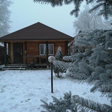 Usadba Kupalinka Hotel Ostrovo Exterior photo